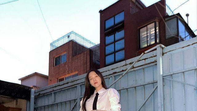 방민아
