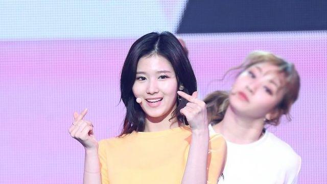 TWICE 사나