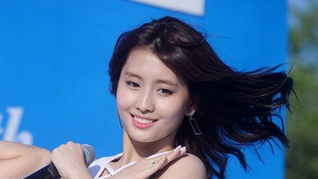 TWICE 모모