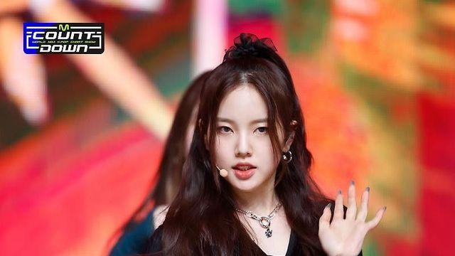 WEEEKLY Soojin