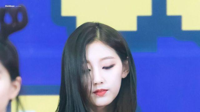 러블리즈 막둥이 정예인:)