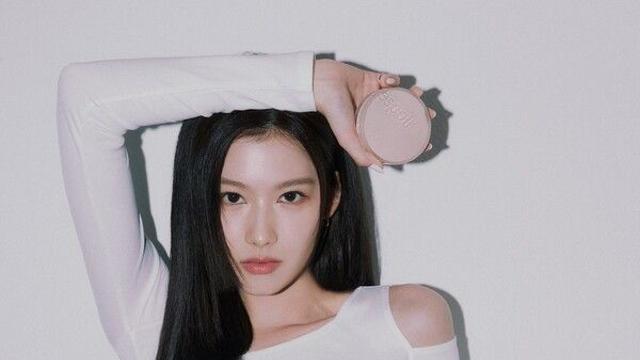 트와이스 사나