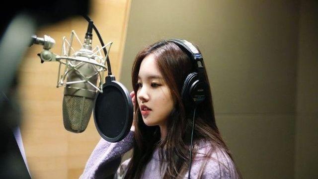 WEEEKLY Soojin