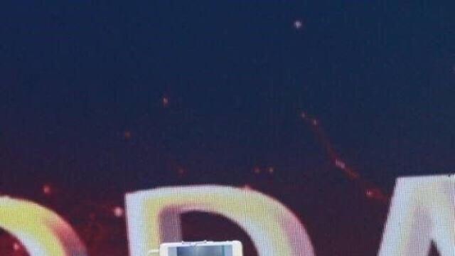 셀카봉 사용법을 몰랐던 아이유