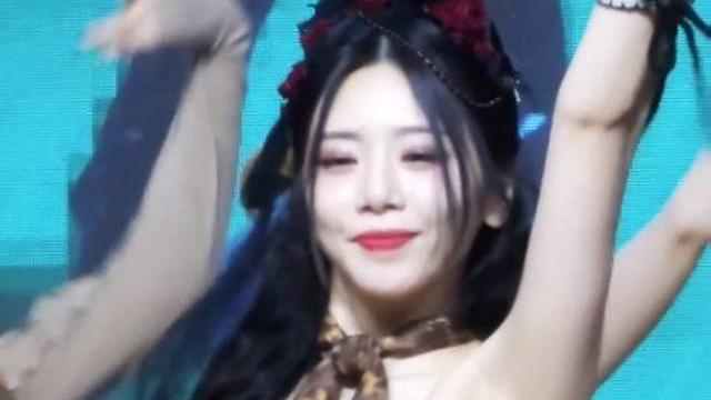오프숄더 호피 스카프.. 드림캐쳐 지유