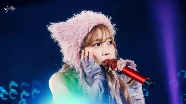 아이유 HER world tour