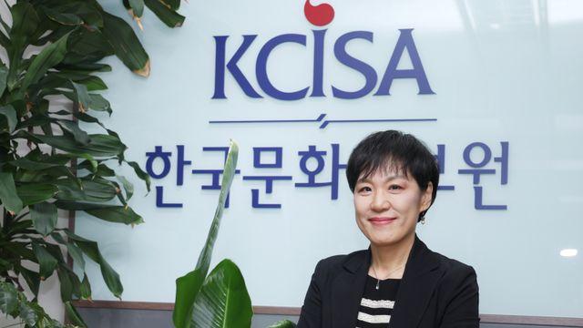 홍희경 한국문화정보원장 “전세계 사람들이 한국 문화 잘 접하도록 디지털화 추구” [IS인터뷰]