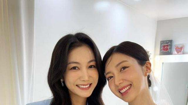 김옥빈, 동생 채서진 결혼에 