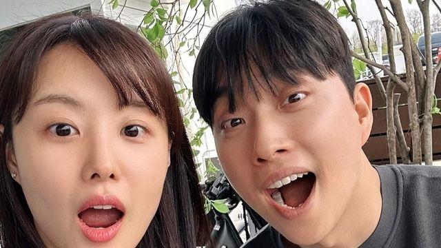 '가을 결혼' 박위♥송지은, 사랑하면 닮는다더니…똑 닮은 투샷