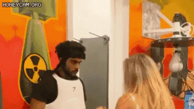 여사친의 펀치력?..
