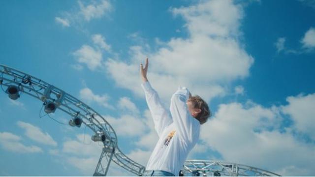 제로베이스원, 태양 아래 무공해 청정 비주얼…'SWEAT' 기대감↑