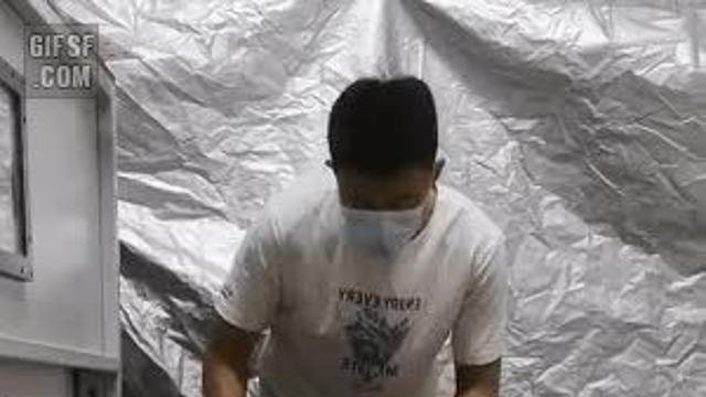 댕댕이가 보면 충격받을 인형솜 채우기.gif		…