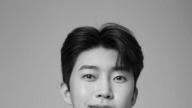 임영웅 외모 일반인 기준으로 잘생긴 편인가요?		…