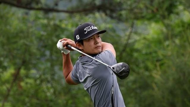 'KPGA 숨은 장타자' 김종학, 이정환 잡고 데상트 매치 8강