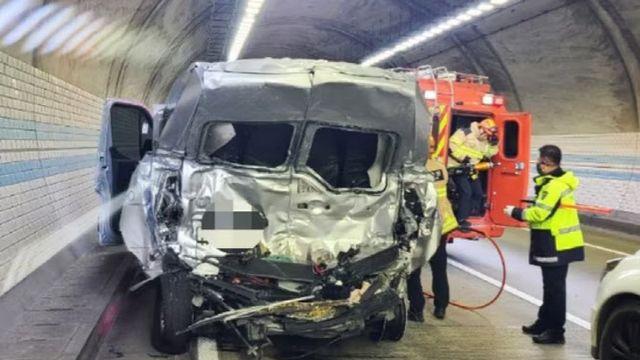 고속도로서 휴대폰보다 4명 죽인 기사 ‘집행유예’...이유는?