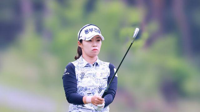 [STN포토]김수지, 세컨드샷을 조준한다
