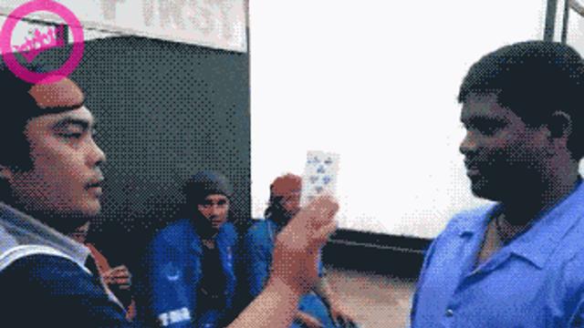 카드 마술사의 손놀림.gif,,