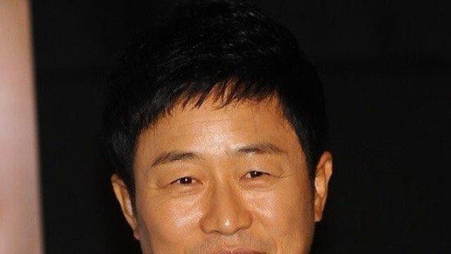 원래 타짜 고광렬역으로 캐스팅하려고 했다는 배우		…
