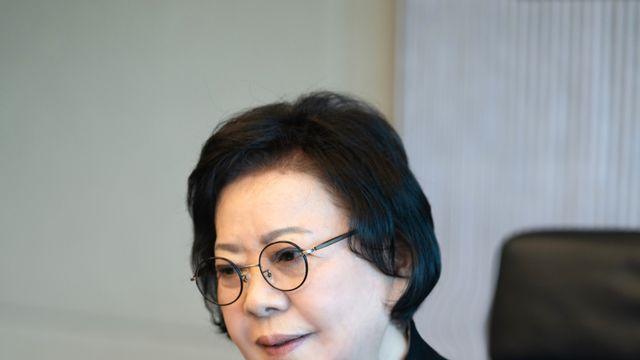 '키맨' 신동국과 손잡은 한미그룹 모녀, 경영권 되찾을 듯