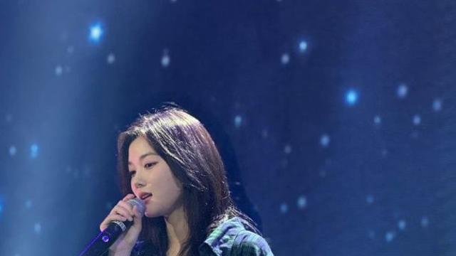 김유정, 걸그룹 센터 비주얼…완벽 비율 자랑