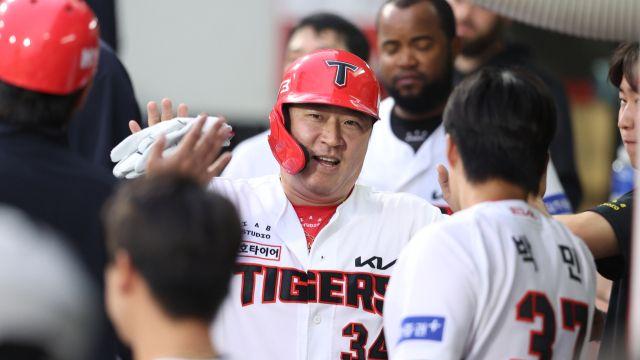 김거최 위험해, 나스타 부활했어…모든 상황이 KIA 41세 타격장인의 ‘최고령 타점왕’을 예고한다
