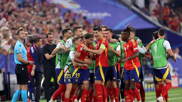 [유로 리뷰] '야말 환상 감아차기' 스페인, 프랑스에 2-1 역전승...12년 만에 결승 진출!