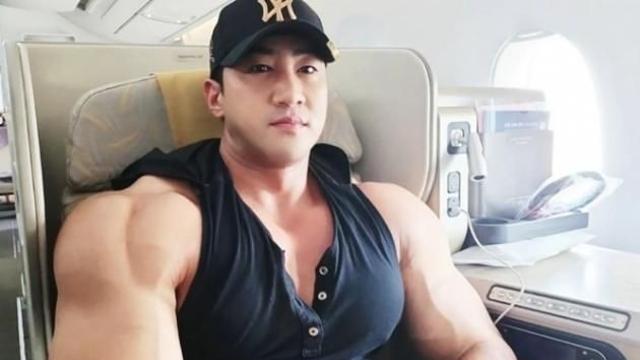 '징맨' 황철순, 징역 1년...여친 얼굴 20회 '퍽퍽', 그날 무슨 일이?