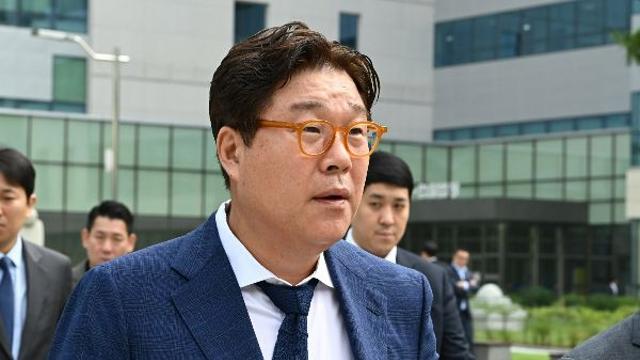 '대북송금 의혹' 쌍방울 김성태, 1심서 실형… 법정구속은 면해