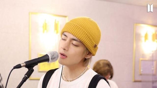 방탄소년단(BTS) 뷔, 몰입 잘하는 남자 아이돌 투표 1위