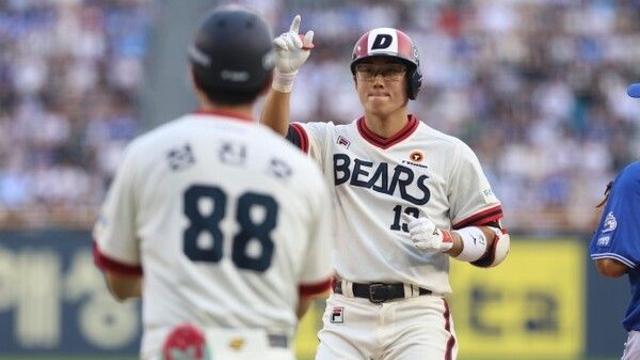 '허경민 4안타 활약' 두산, 삼성전 6연패 탈출