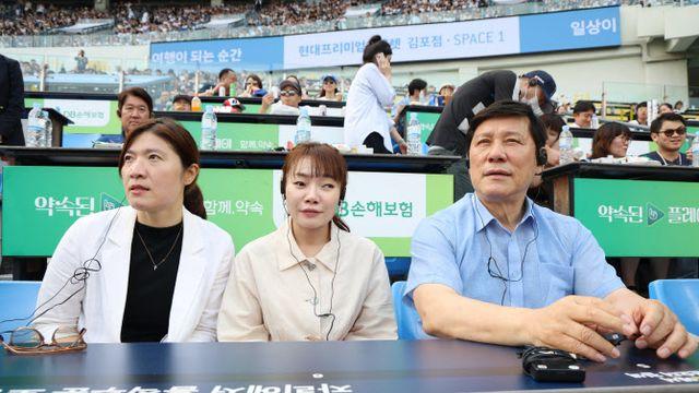 `잠실야구장` 찾은 장미란 차관 “장애인 접근성 높아지길”