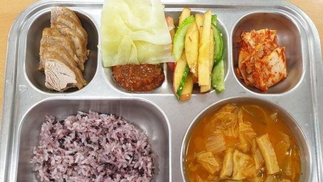 학교 급식 수육 나올 때 특징.