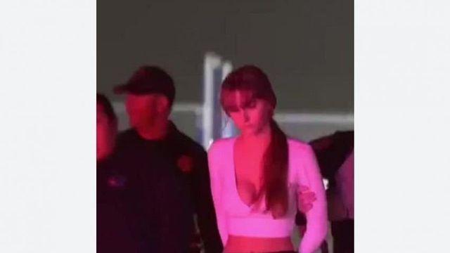 과속하다가 잡힌 18살 백마 누나