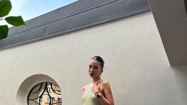 데일리부터 바캉스 룩까지, 셀러브리티의 시스루 활용법