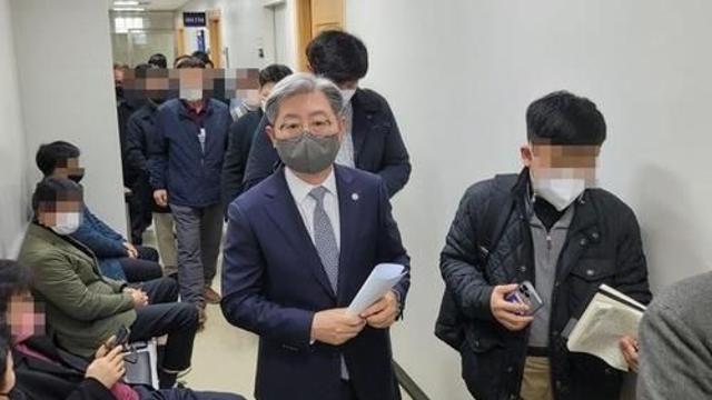검찰, '강제추행 혐의' 오태완 의령군수에 징역 6개월 구형