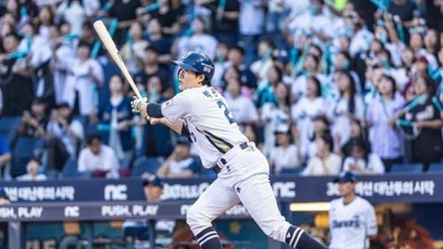 NC, 류현진 앞세운 한화 잡고 4연승 질주…단독 5위로