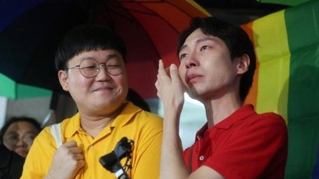 '동성부부 법적권리' 첫 인정에 시민단체 환영…기독교계는 우려