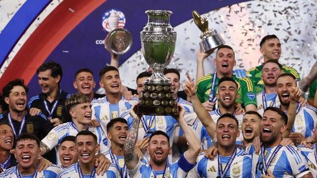 韓축구, FIFA 랭킹 23위로 하락… 아르헨티나 1위 유지