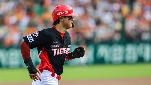 KIA 김도영과 한화 문동주의 희비…11개월만에 돌아온 문김대전, 광주가 낳은 슈퍼 유망주들의 현주소