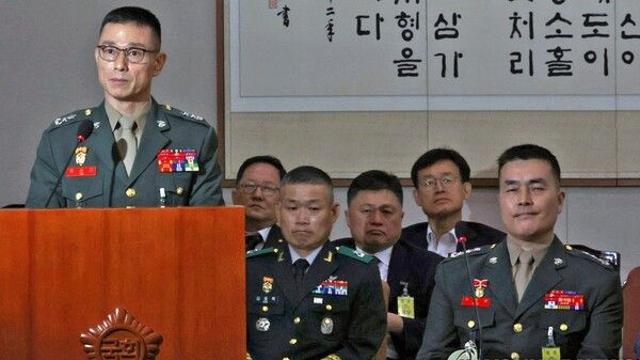 임성근, 청문회 중 현직 검사에게 문자… 압수 휴대폰 비번은 