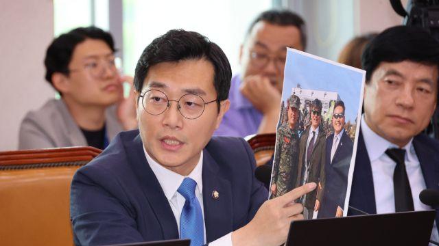 尹탄핵 청문회 '제자리 공방'…임성근, 부대방문 사진에도 