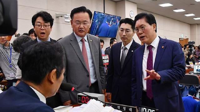 '尹 탄핵 청문회'라더니…'고성·겁박' 아수라장[종합]