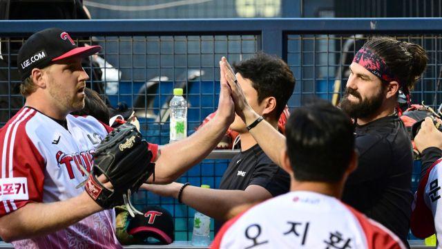 '켈리냐 엔스냐 아니면 동행일까' LG 마지막 승부수 결과는 