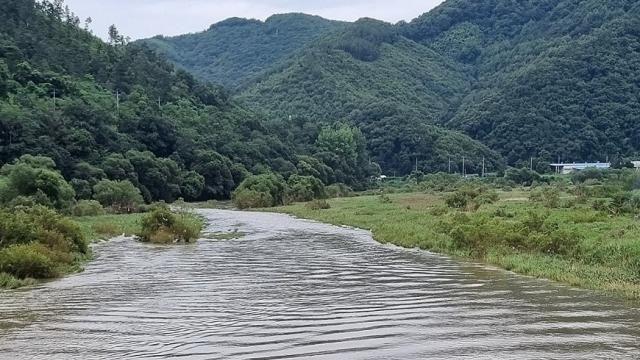 충북 옥천서 하천에 빠져 실종된 50대...이틀만에 숨진채 발견