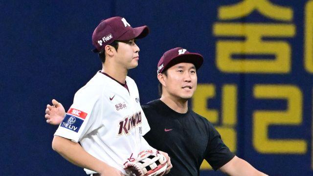 155km 뿌리다 좌절하고, 송구하다 또 좌절하고…타자 장재영의 17G가 남긴 교훈, 급할수록 돌아가라