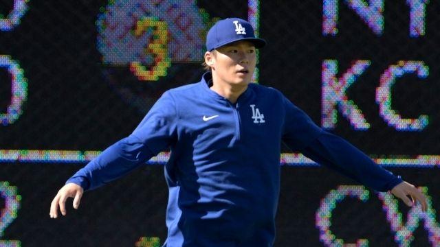 '회전근개 손상' 드디어 70m 캐치볼+창 던지기 훈련 소화…'4522억' 야마모토 