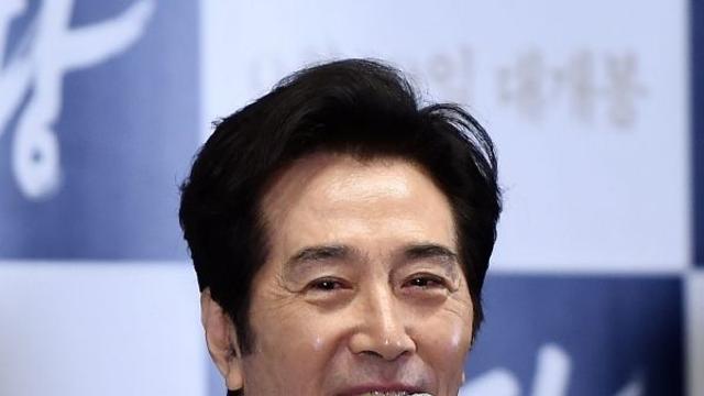 '백윤식 무고' 혐의 30세 연하 전 연인, 1심 징역형 집행유예