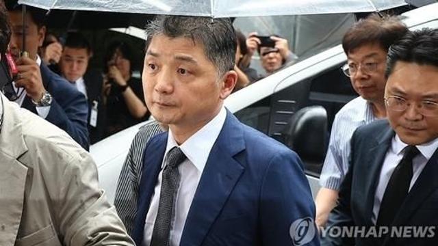 사법리스크에 발목 잡힌 '벤처 신화 주역' 김범수