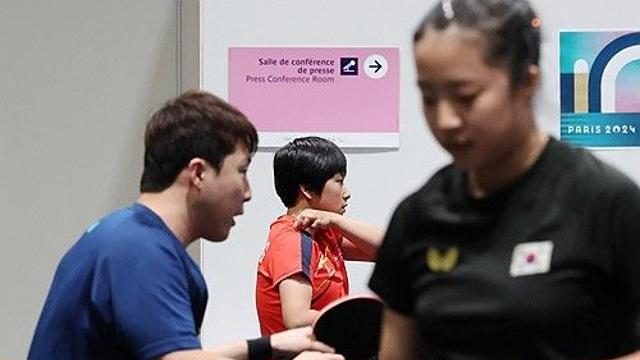 [올림픽] 한 공간서 훈련한 남북 탁구…북한, 8년 만의 행보 시작