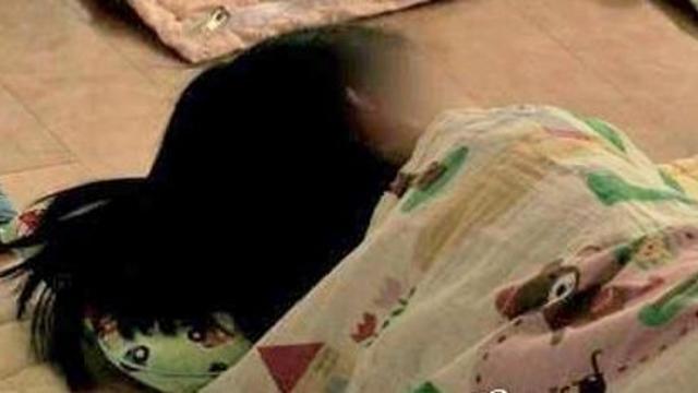 뇌종양 앓는 3살 아동 때린 보육교사 송치…